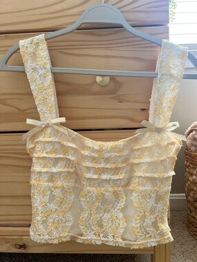 Beginning Boutique Yellow and White Lace Ruffle Top